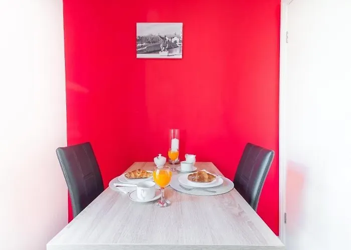 House Apartment *
