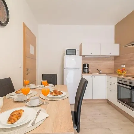 Apartment House *